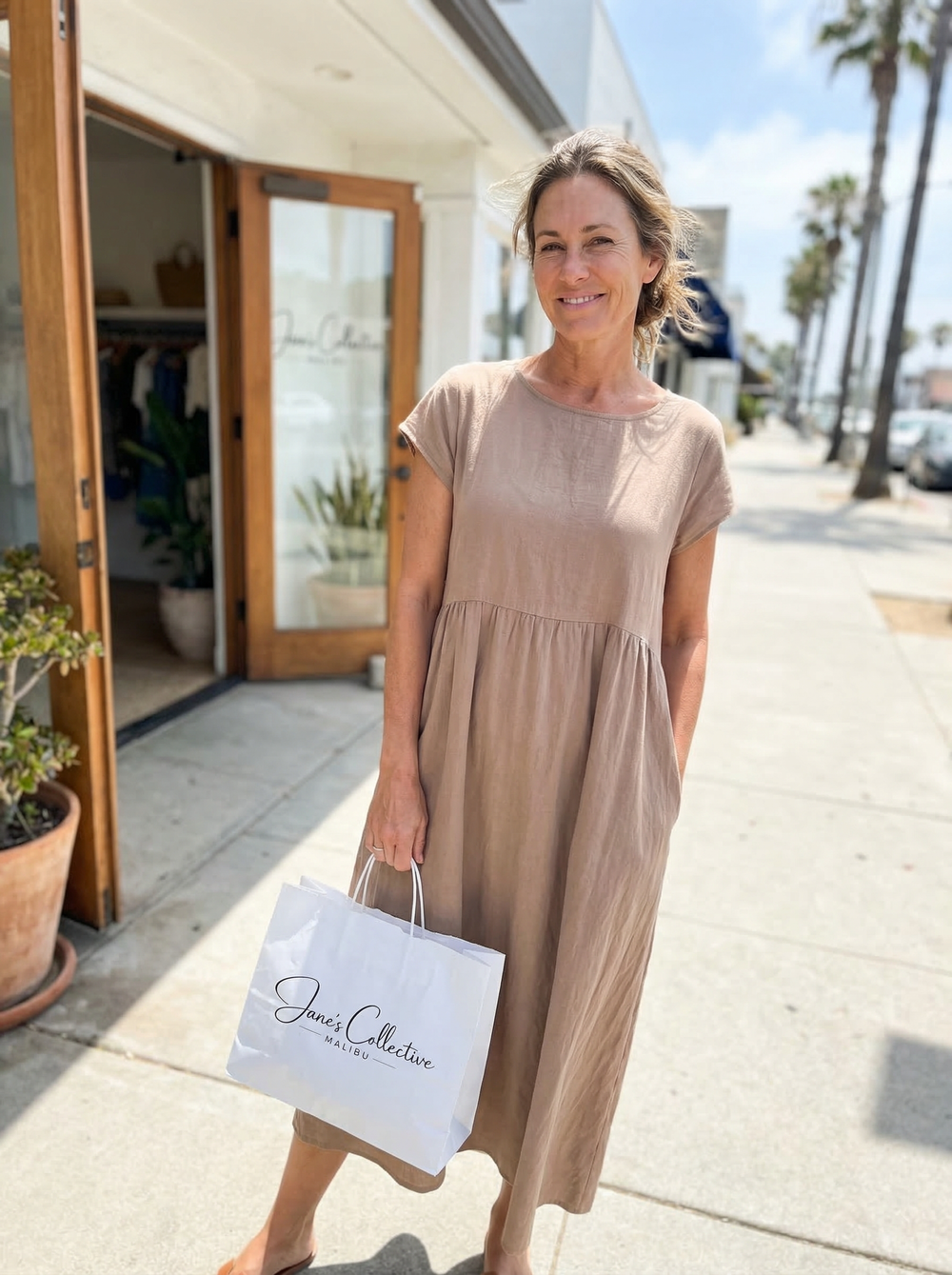 <p><strong>Join 80,000+ women — share your shopping experience to win a 250$ store giftcard!</strong></p><p></p>