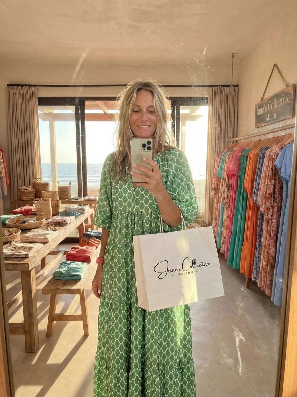 <p><strong>Join 80,000+ women — share your shopping experience to win a 250$ store giftcard!</strong></p><p></p>